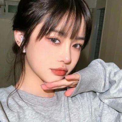 宏观世界海报